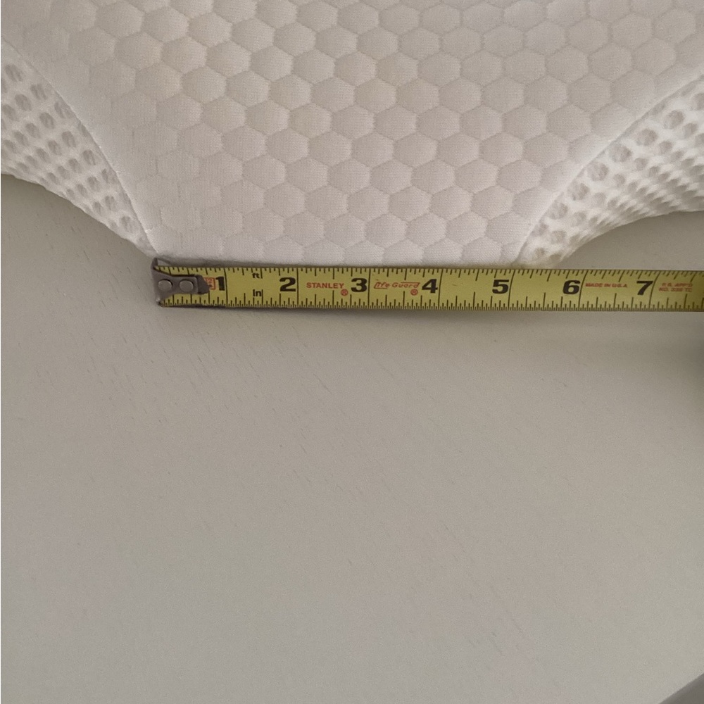 ELVIROS ERGONOMIC WHITE MEMORY FOAM PILLOW - Picture 5 of 6